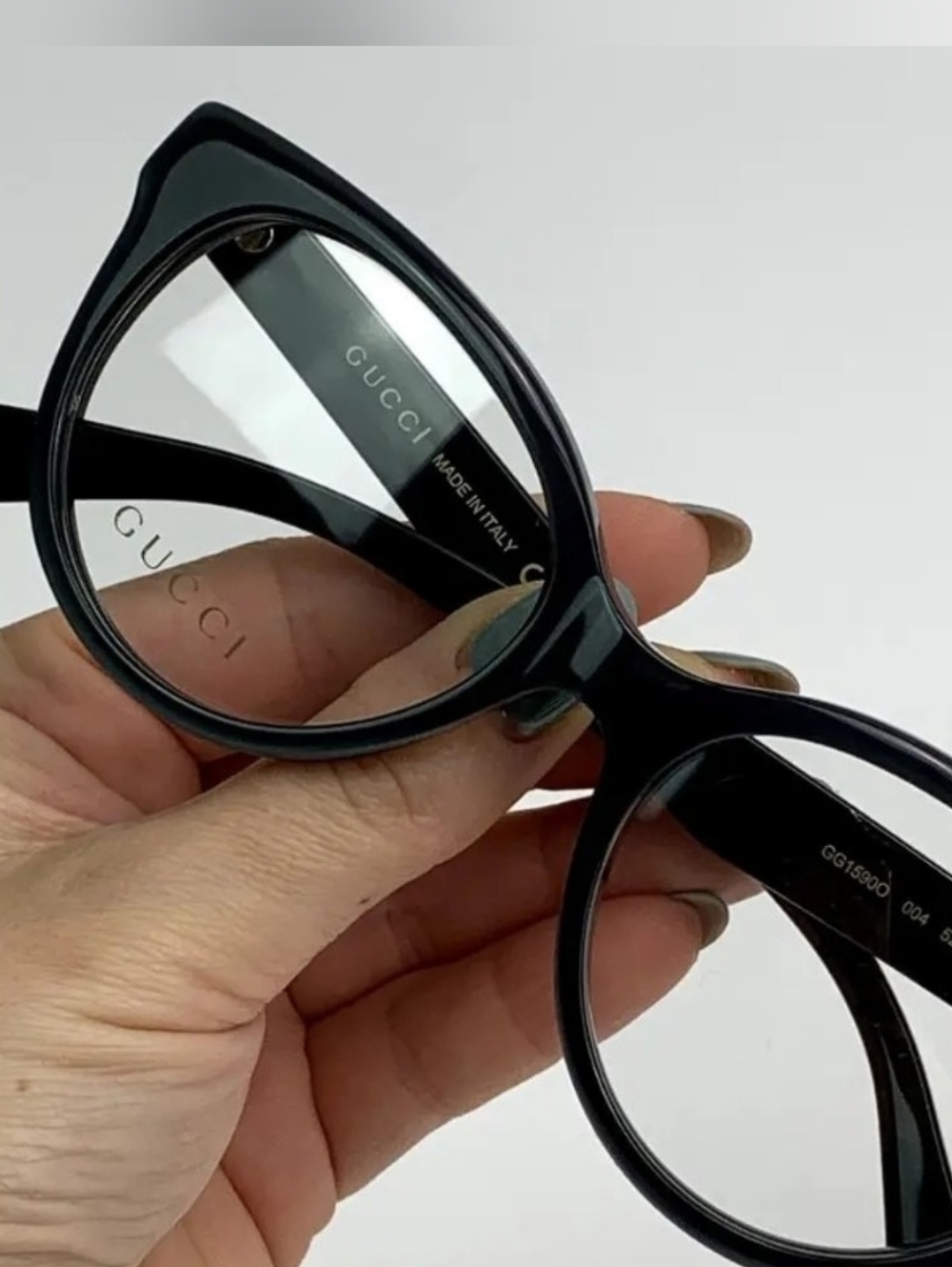GUCCI- Black Cat-Eye Frames